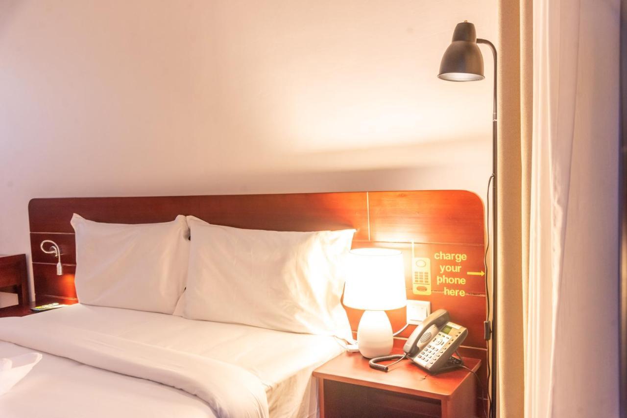 Pauraque Soho Hotel Dar-es-Salaam Eksteriør bilde