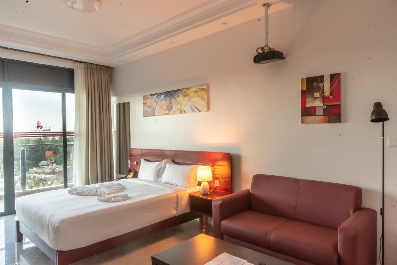 Pauraque Soho Hotel Dar-es-Salaam Eksteriør bilde